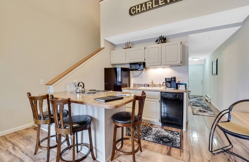 Charlevoix Condo | Pointes North Inn 207 | Updated | Downtown Charlevoix | Indoor/Outdoor Pool