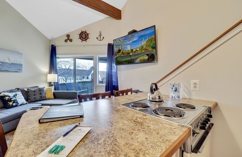Charlevoix Condo | Pointes North Inn 207 | Updated | Downtown Charlevoix | Indoor/Outdoor Pool