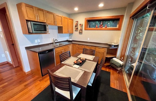 Juan de Fuca Electoral Area House | Points West Oceanfront Resort 2 Bed Ocean Point Suite