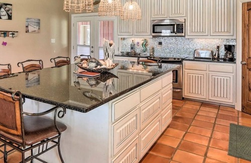 Port O Connor House | Polish Paradise - 3 Bedroom, 2 Bath Barndominium