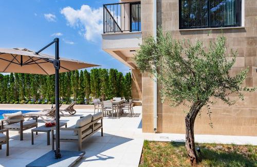 Rezevici Villa | Poljana Olive Homes