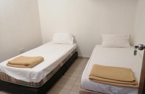 Sungai Lembing House | Pollock Private Family 2 Rooms n Hall 8pax