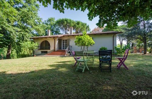 Bivio Lugnano Villa | PoloTuristicoUmbria Villa in Campagna con Piscina