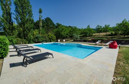 Bivio Lugnano Villa | PoloTuristicoUmbria Villa in Campagna con Piscina