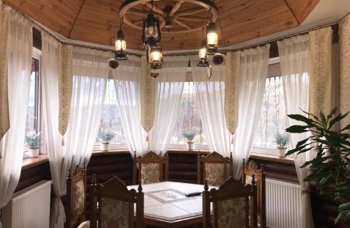 Polyana House | Polyanskiy Zamok