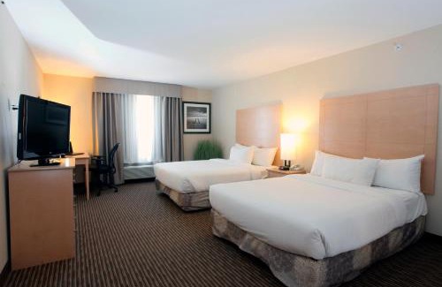 Dawson Creek Hotel | Pomeroy Inn and Suites Dawson Creek