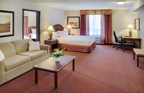 Dawson Creek Hotel | Pomeroy Inn & Suites Hotel Dawson Creek