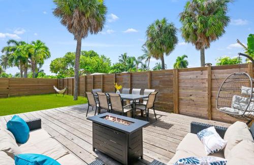 Survey Creek House | Pompano Gem, 1 mi to Beach & 12 Pickleball courts