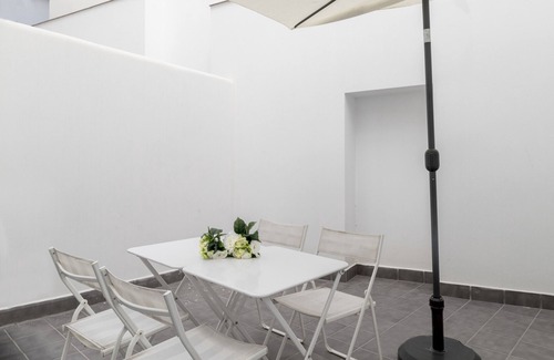 La Malagueta Apartment | Pompidou Boutique Apartment with Terrace 1B