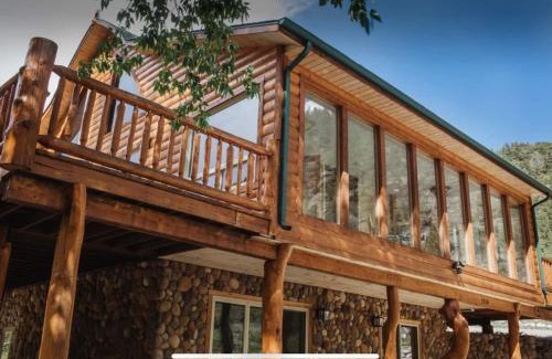 Salida House | Poncha Creek Mountain Lodge, Near Monarch Mtn