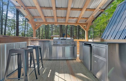 Oxford Cabin | Pond And Pine