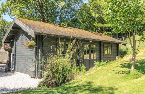 Mabe House | Pond Cabin