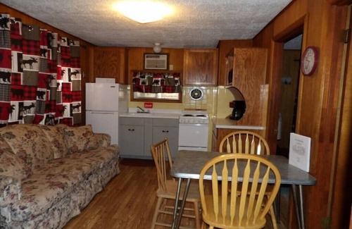 Ruidoso Cabin | Ponderosa Cabins 104 N Laurel cabin 14