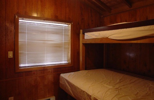 Lotus Resort | Ponderosa Camping Resort One-Bedroom Cabin 2