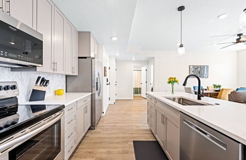 St. George Condo | PonDerosa Place: Desert Color Lagoon + Beaches