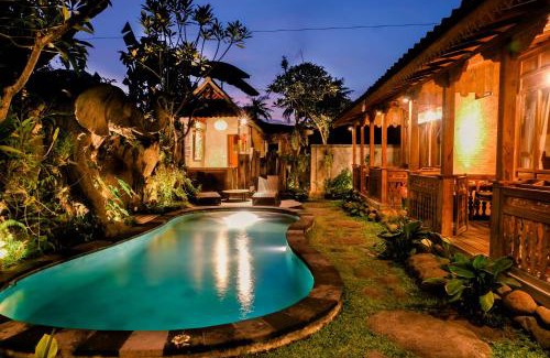Pengosekan House | Pondok Kayu Batu