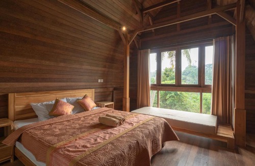 Andong Cabin | Pondok Nini House