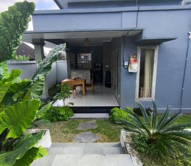 Singakerta Apartment | pondok tiga 2