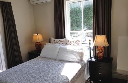 Ponsonby House | Ponsonby Manor