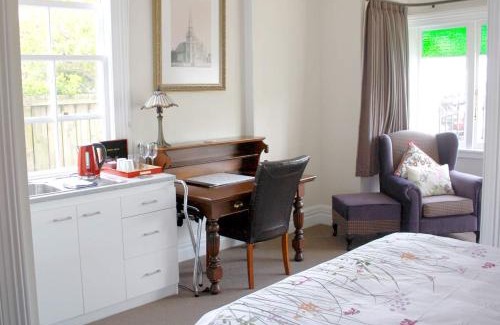 Ponsonby House | Ponsonby Manor