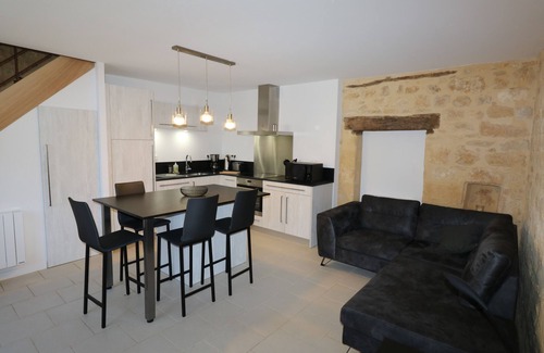 Domme House | Pontcarral - beautiful village house recently renovated to high standards
