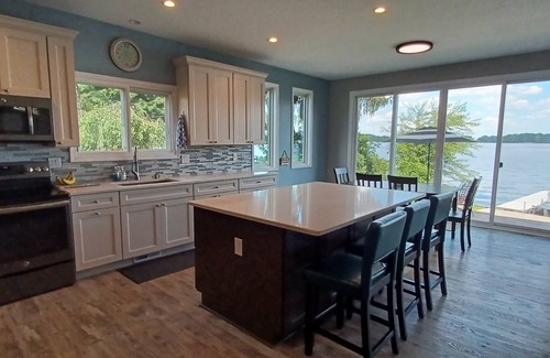 White Lake House | Pontiac Lake Place Convenient Location - Easy Access to Pontiac Lake Recreation & Nearby Attractions