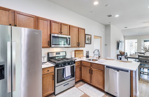 Kyle House | Pool Access + Private Yard: Family Home in Kyle!