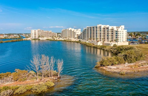 Hudson Apartment | Pool and Beach Access Waterfront Hudson Condo!