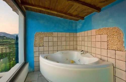 Casaprota Resort | Pool and breathtaking view on Roman countryside