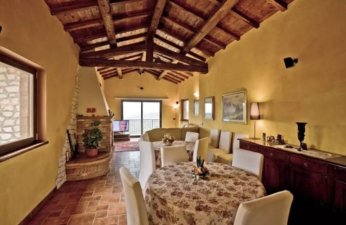 Casaprota Resort | Pool and breathtaking view on Roman countryside