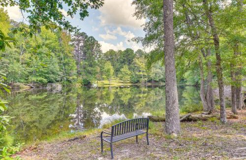 Newnan House | Pool and Deck Pond-View Getaway in Newnan!
