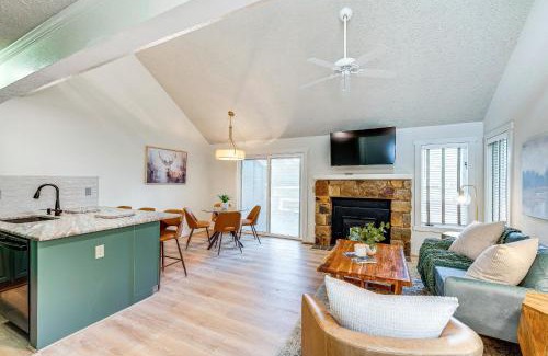 White Haven Apartment | Pool and Marina Access Condo with Deck in Jim Thorpe