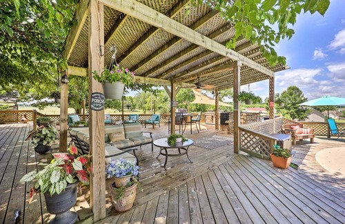 Grove House | Pool and Outdoor Kitchen Grand Lake Getaway!