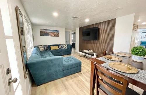 New Port Richey House | Pool Beach House
