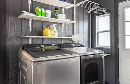 The Hermitage House | Pool - Fire Table - Propane BBQ - Smart TVs - 4 bd