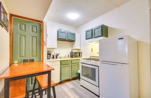 Stoutsville Apartment | Pool & Fishing Access: Apt Near Mark Twain Lake