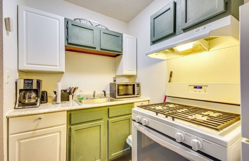 Stoutsville Apartment | Pool & Fishing Access: Apt Near Mark Twain Lake