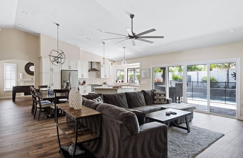 Santiago House | Pool, foosball, family fun at Always Summertime!