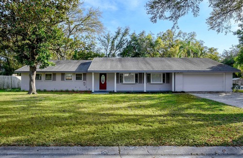 Brandon House | Pool & Game Room: Spacious Brandon Home