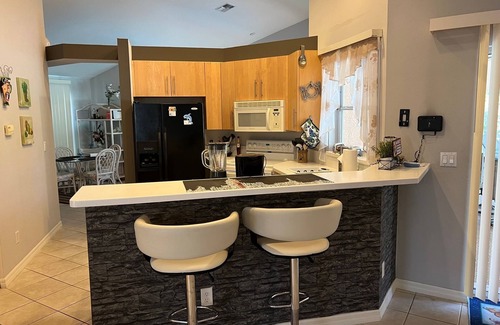 Eisenhower House | Pool Home- relaxing - family friendly - pet friendly.