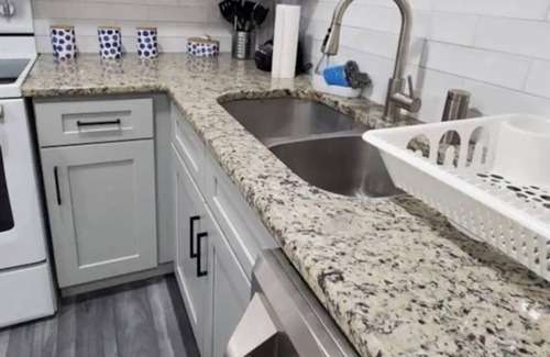 New Port Richey House | Pool House 3B/2B 5 min Anclote Beach