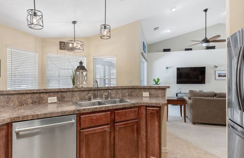 Sebastian Highlands House | 🍹🌞 Pool House Paradise! Heated Pool, Poolside TV, Pool Table, Near Beaches!