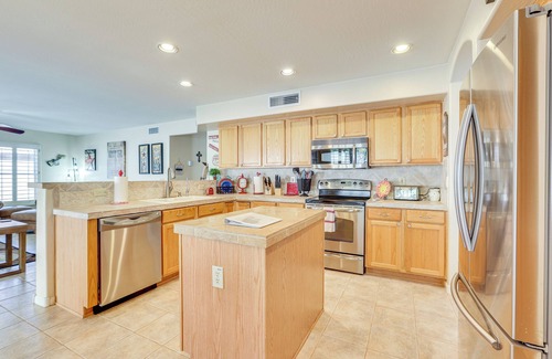 Mountain Vista Ranch House | Pool, Patio & Hot Tub: Surprise Home Near Golfing!