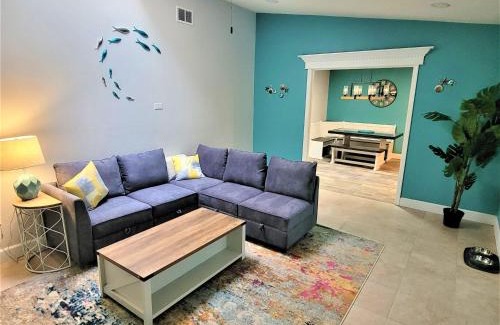 Tarpon Springs House | Pool pet-friendly close to beaches attractions