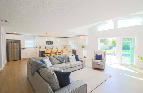 Clearwater House | Pool, Playset, 15 min to Pier 60 @ Cove Cay Oasis