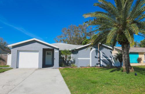 Clearwater House | Pool, Playset, 15 min to Pier 60 at Cove Cay Oasis