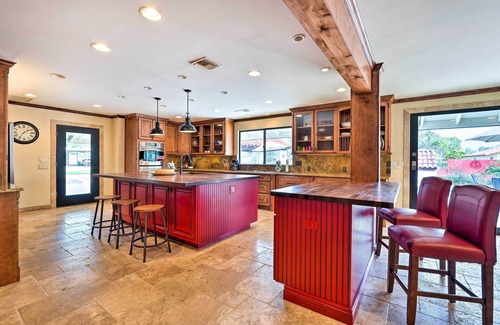 Saddleback Hills House | Pool & Putting Green: Pet-Friendly Glendale Home