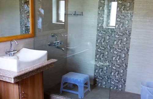 Majkhali Hotel | Pool Retreat