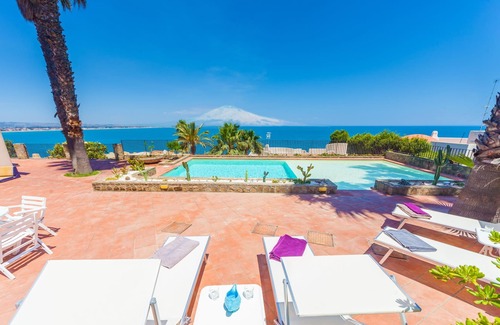 Costa Saracena-Castelluccio Villa | Pool, sea-view, 4 with en-suite, prestigious, by the sea