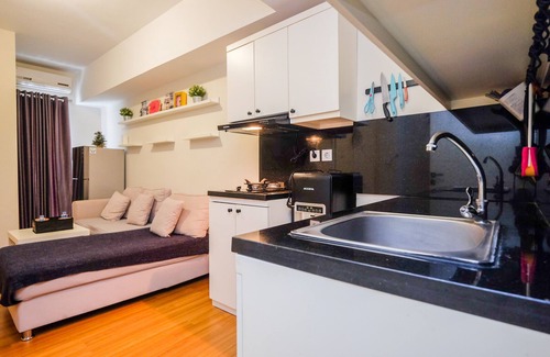 Bekasi Apartment | Pool View and Homey 2BR Apartment @ Springlake Summarecon
